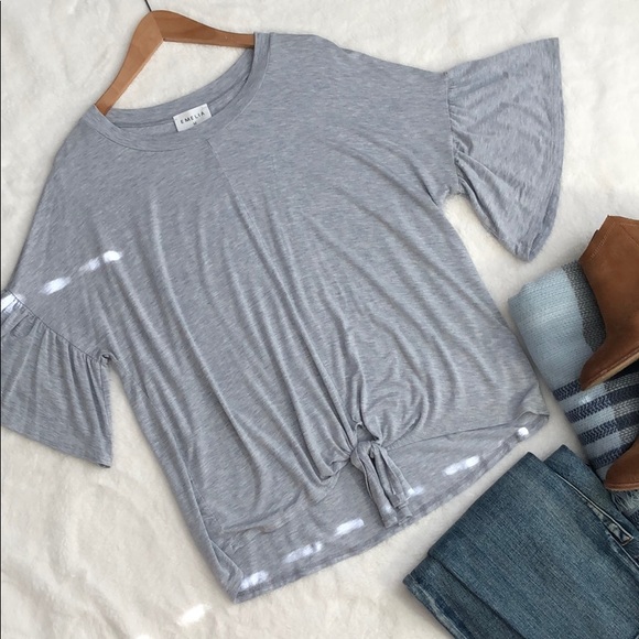 EMELIA Tops - 💚💚💚4 for 20! EMELIA blue tie waist top